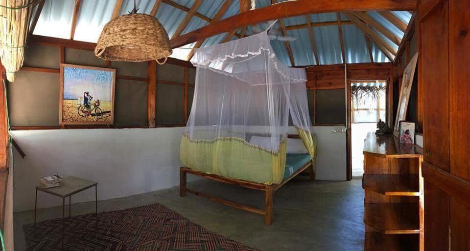 Upali Beach Surf Resort & Cafe Arugam Bay Esterno foto