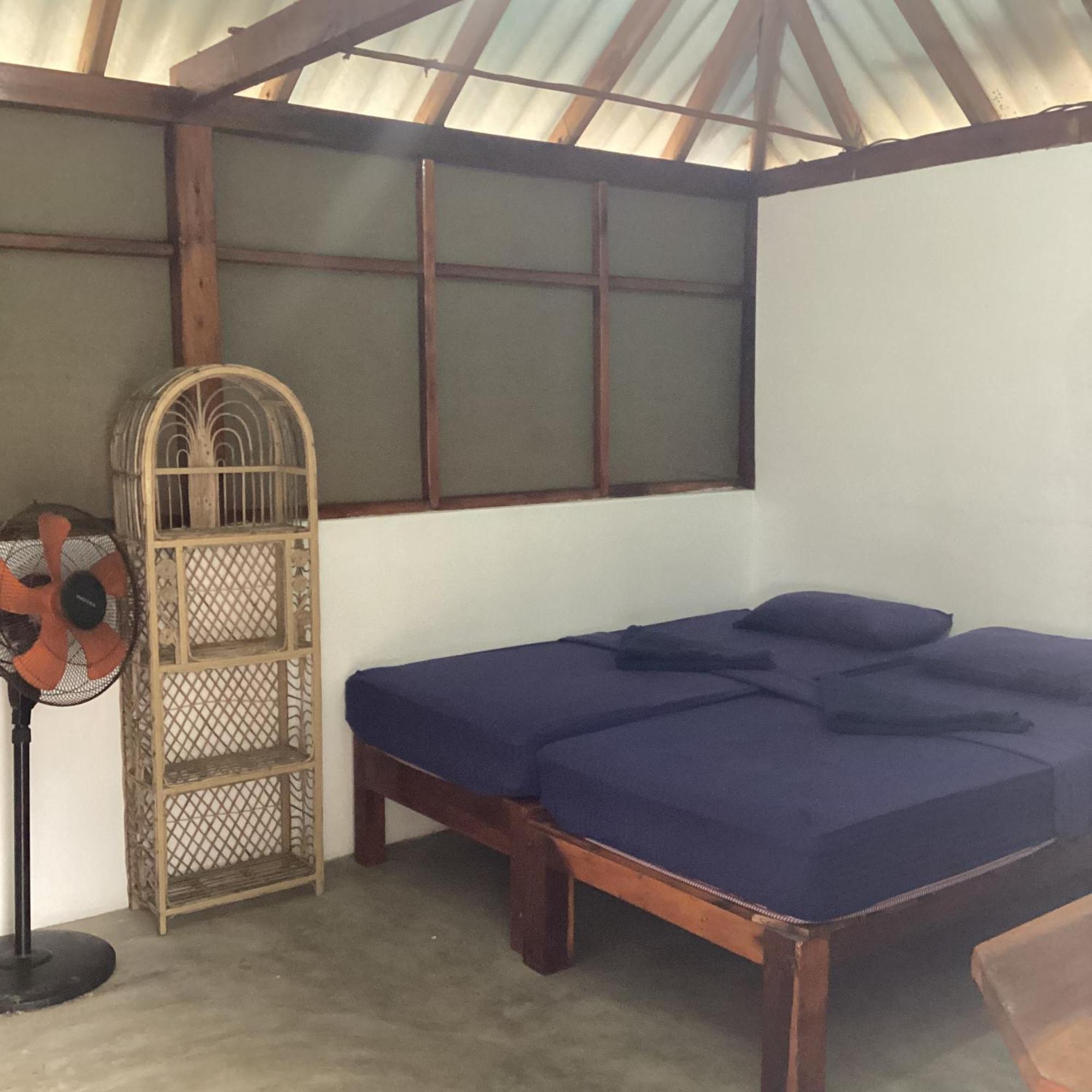 Upali Beach Surf Resort & Cafe Arugam Bay Esterno foto