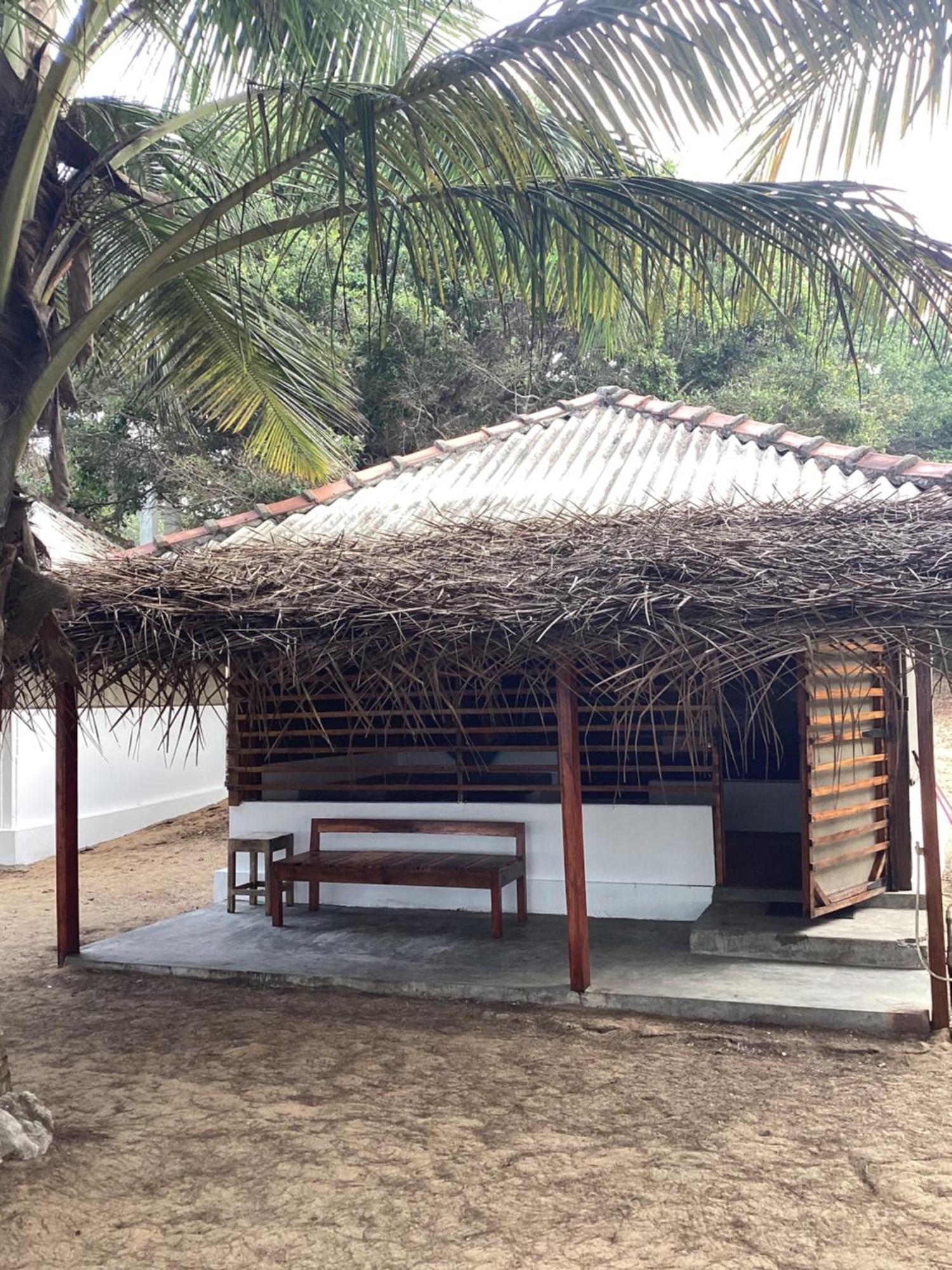 Upali Beach Surf Resort & Cafe Arugam Bay Esterno foto